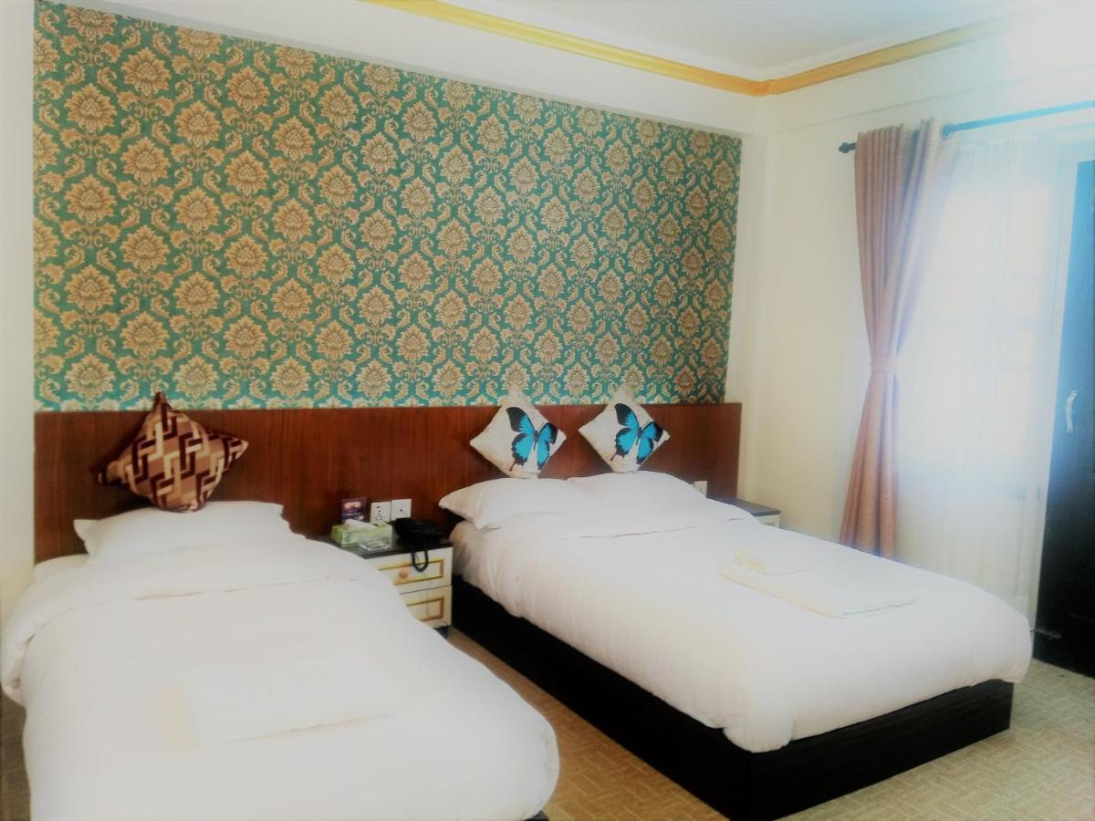 Hidden Leaf Bed & Breakfast Lalitpur ภายนอก รูปภาพ
