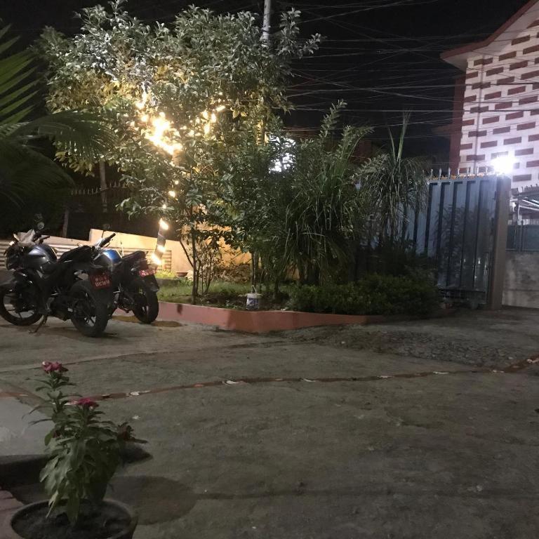 Hidden Leaf Bed & Breakfast Lalitpur ภายนอก รูปภาพ